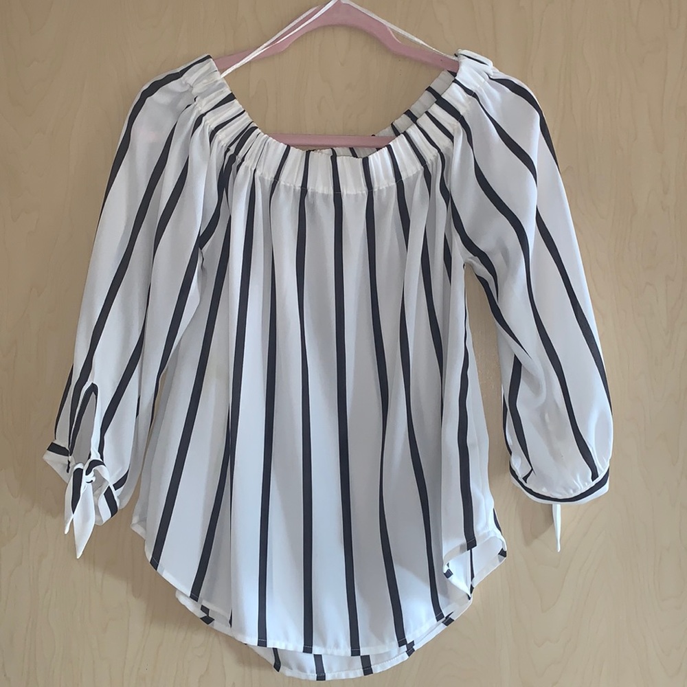 3/$30 Express | Off the Shoulder Top